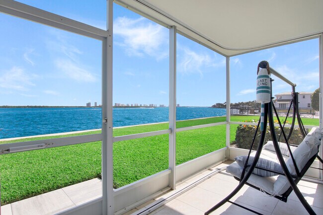 Building Photo - 60 Yacht Club Dr