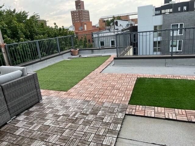 terraza - 151 Somers St