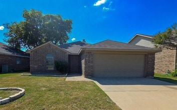 Building Photo - 10929 Hawks Landing Rd