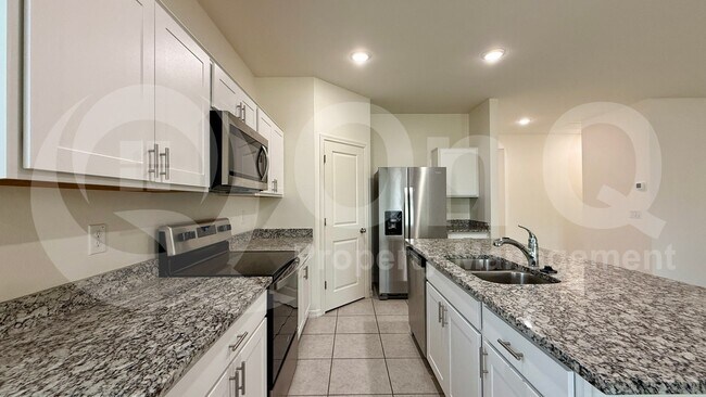 Foto del edificio - 10962 N 165th Ave