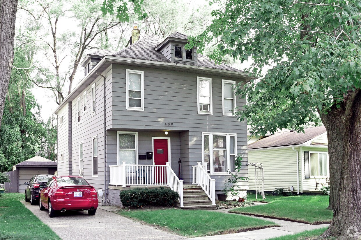 Primary Photo - 409 E Sixth St