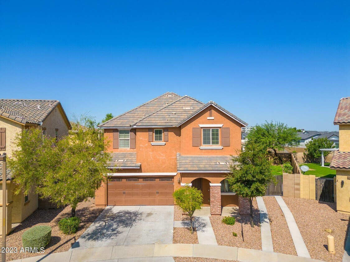 Primary Photo - 7330 N 89th Ln
