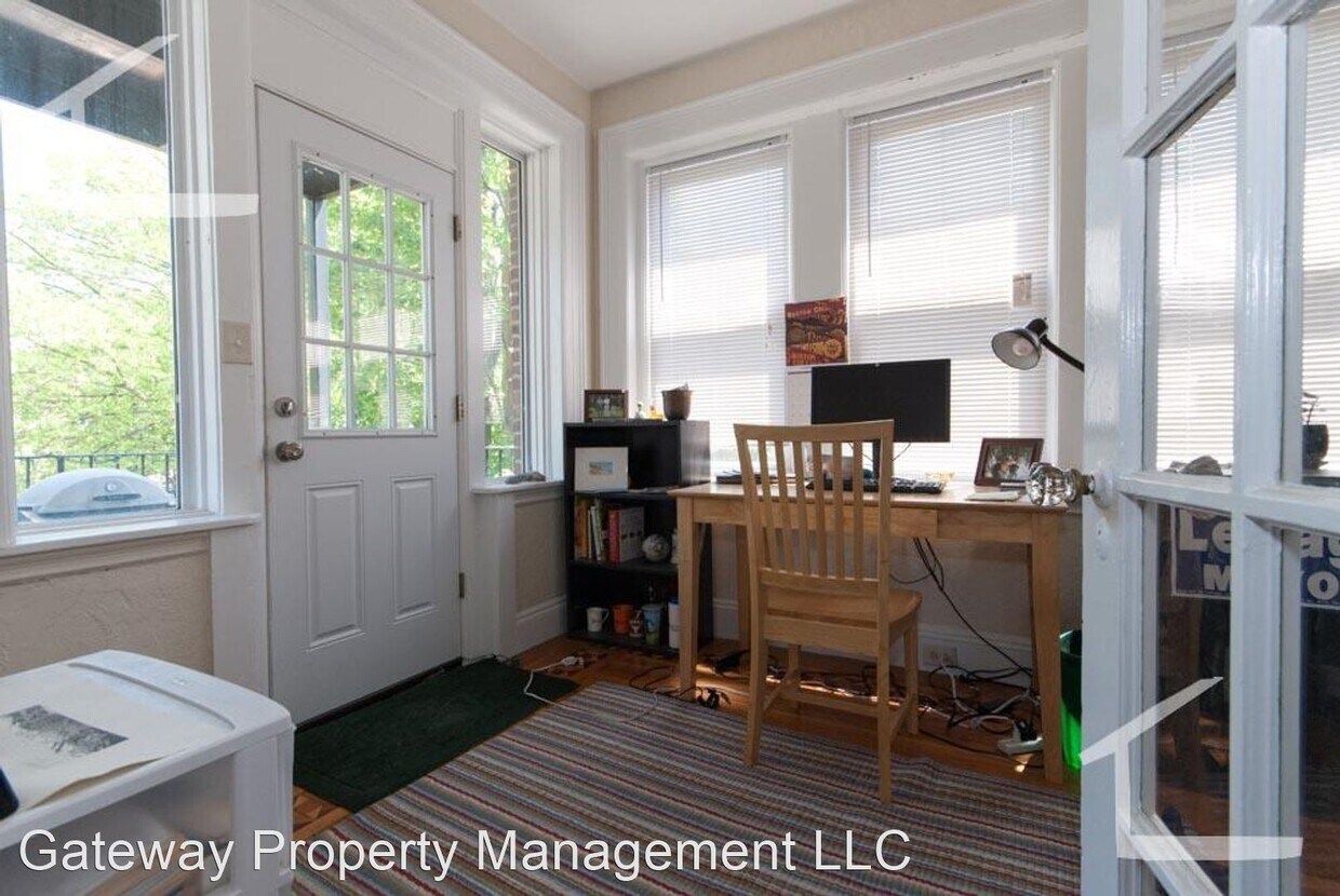 Primary Photo - 3 br, 2 bath House - 19 James St #4