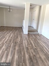 Building Photo - 15702 Dorset Rd