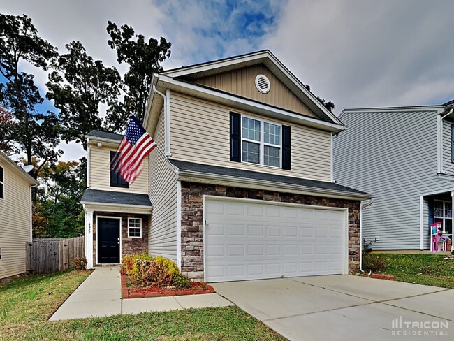 Building Photo - 4522 Esmeralda Drive