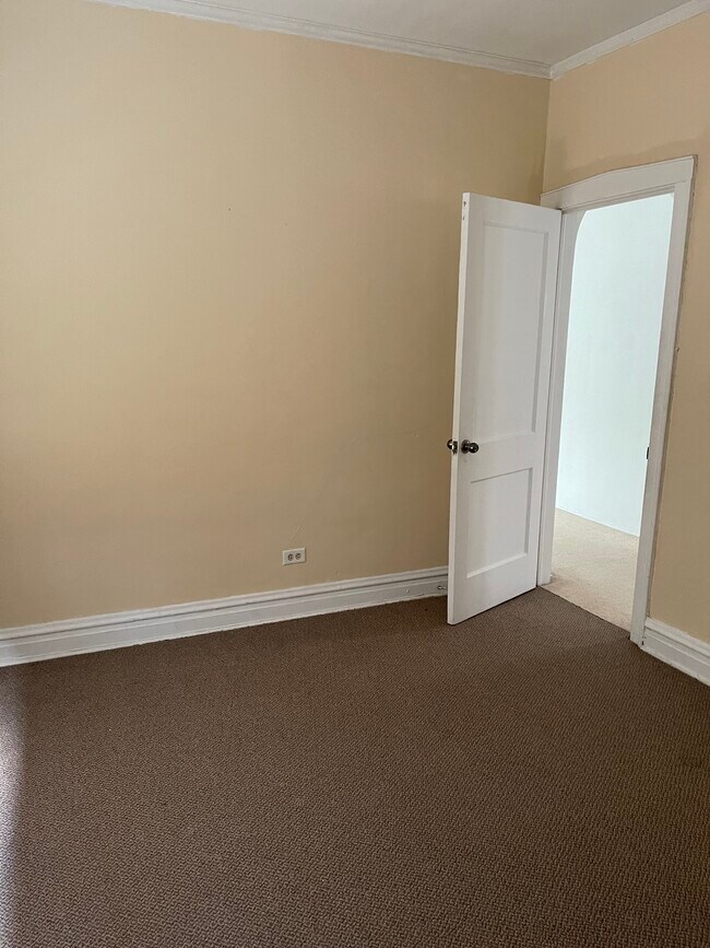 Foto del edificio - 4831 Greenleaf St