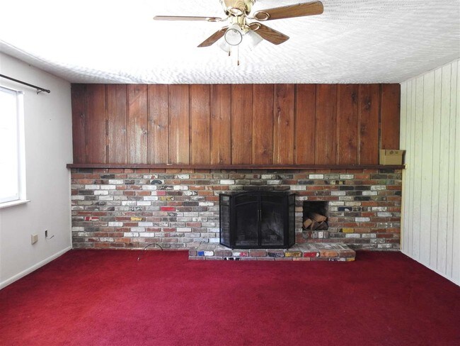 Building Photo - 1599 Newmans Branch Rd