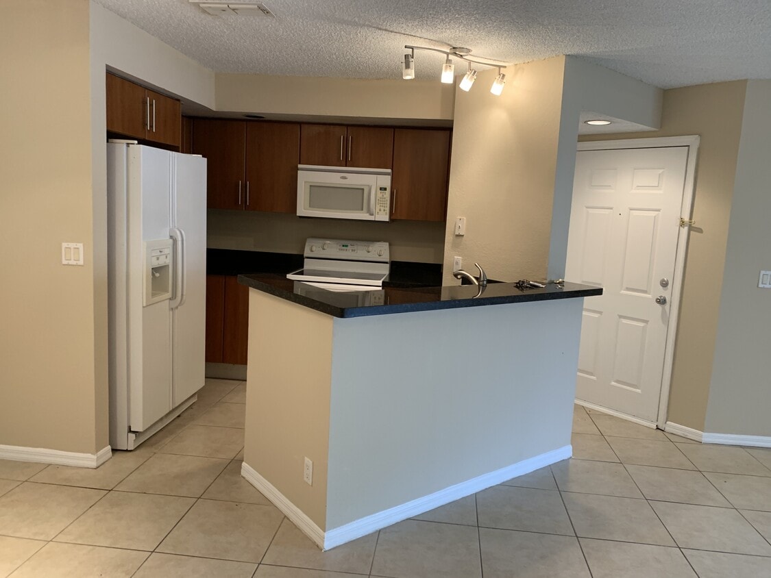 Photo - 3370 Pinewalk Dr N (Margate, FL)