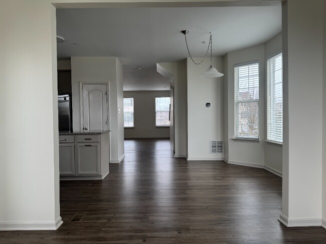 Building Photo - 12944 Yellow Jacket Rd