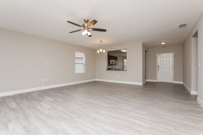Building Photo - 3009 Sangria St