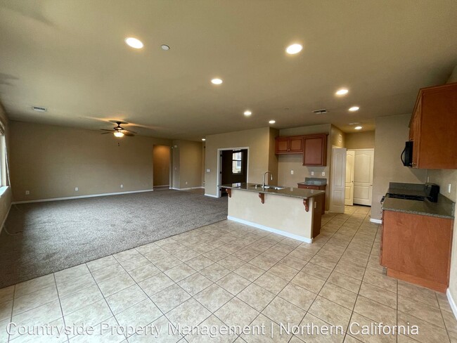 3 br, 2 bath House - 1537 Daisy Drive photo'