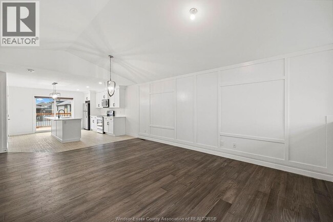 Building Photo - 309 Morin Rd