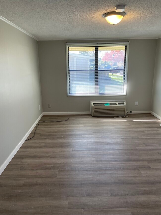 Building Photo - 9554 Olde Woods Dr