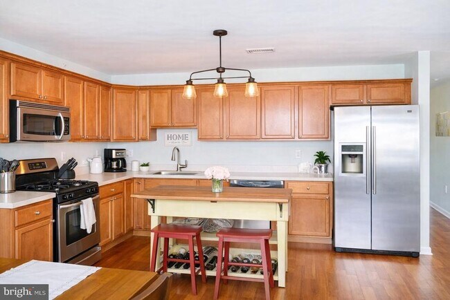 Foto del edificio - 102 Red Bud Ln