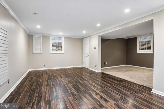 Building Photo - 247 Winchester Dr