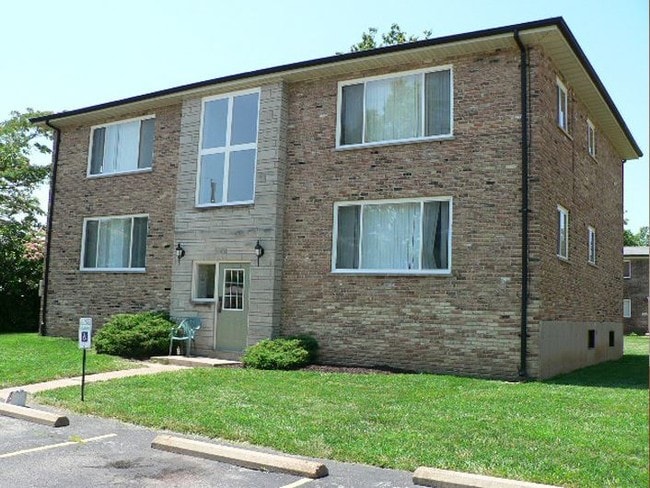 Unit and Parking - Yorktowne Apartments