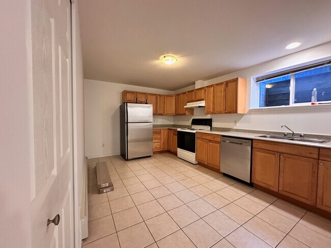 Photo du bâtiment - 1613 Salal Cres