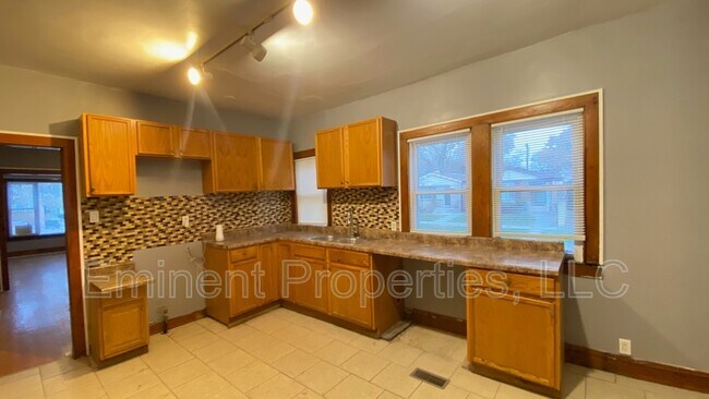 Foto del edificio - 444 W 98th St