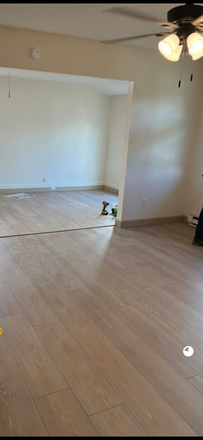 Building Photo - 505 Belleview Dr