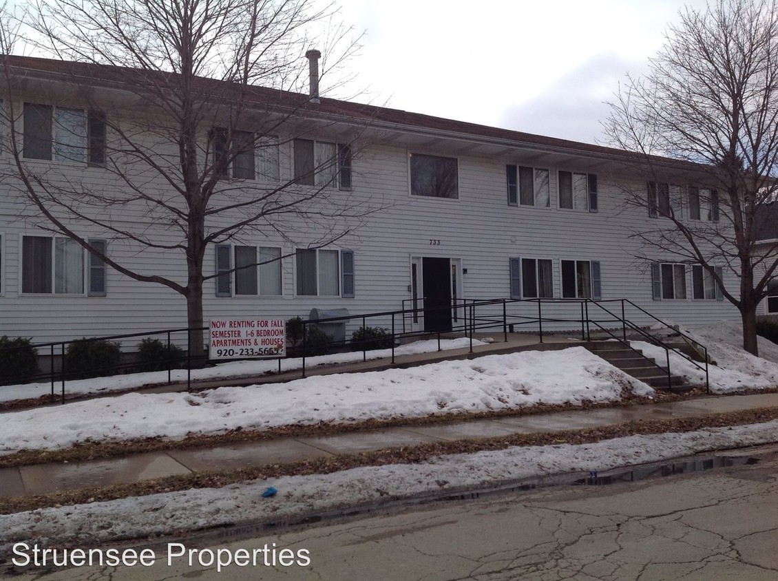 Primary Photo - 733 WOODLAND Ave