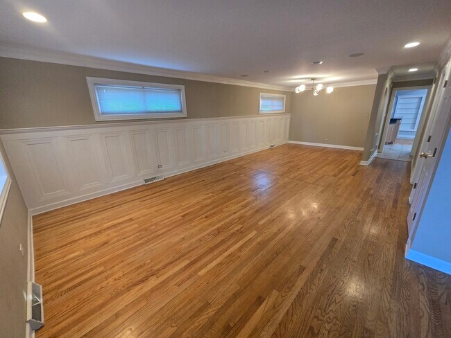 Building Photo - 409 Huntington Ln