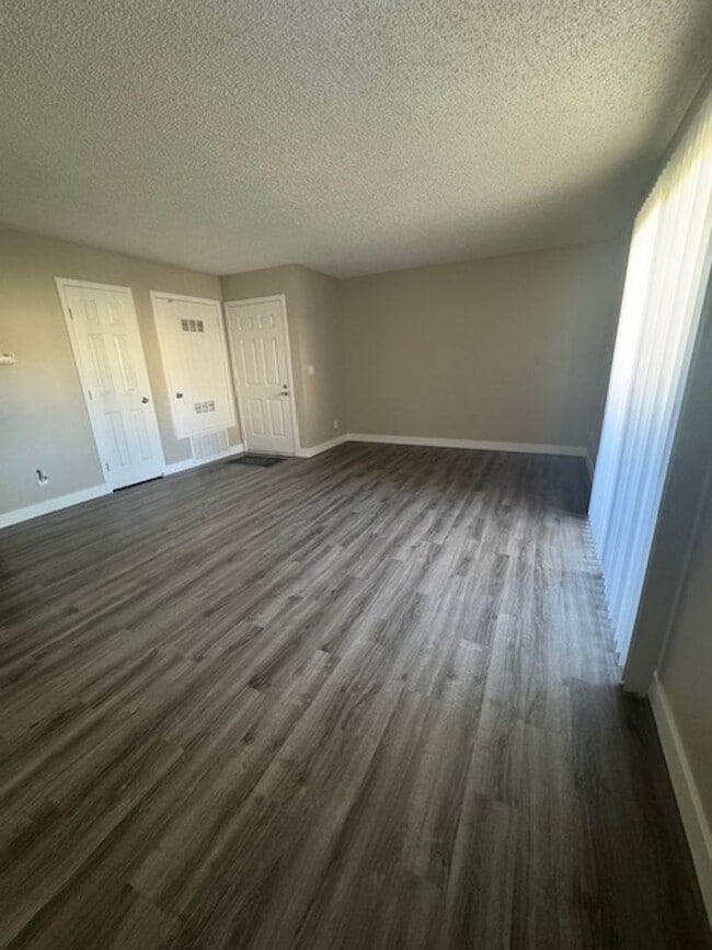 Interior Photo - Autumn Run Apartments