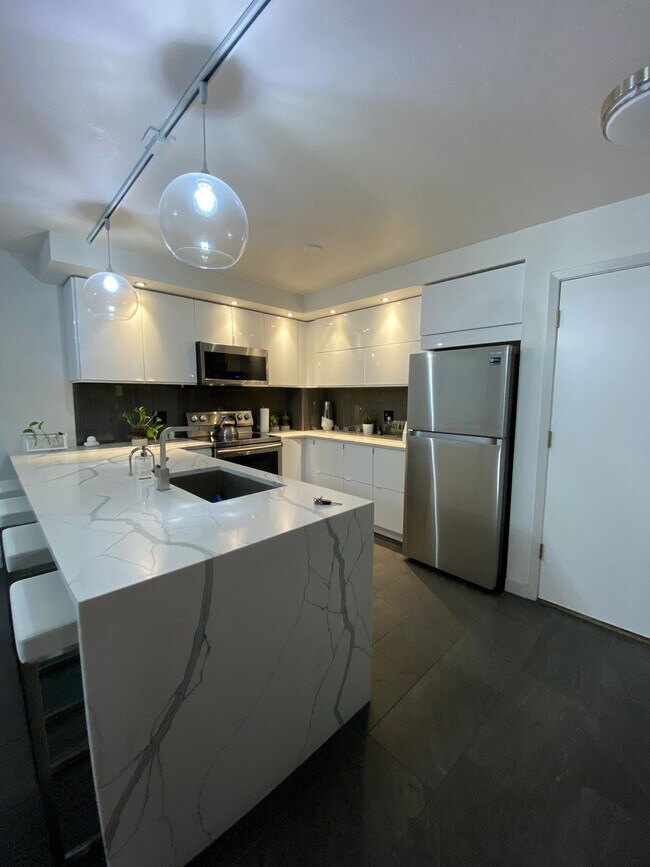 Foto del edificio - 4837 Cedar Springs Rd