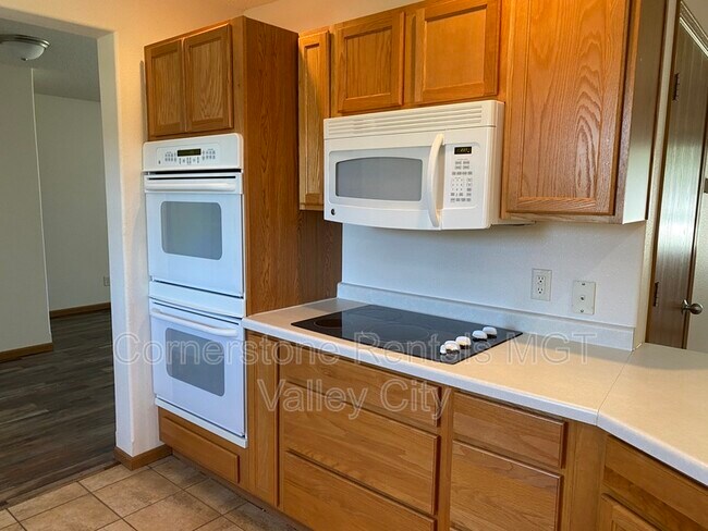 Foto del edificio - 508 10th Ave SE