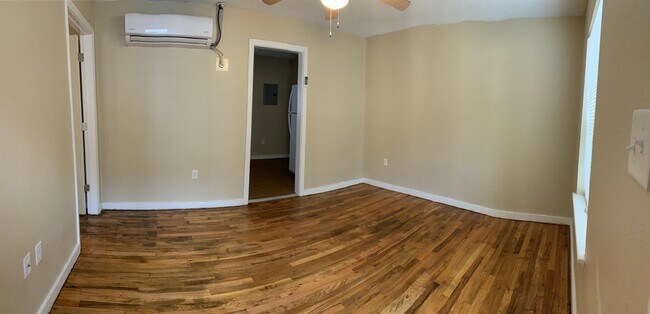 Foto del edificio - 406 E 5th St