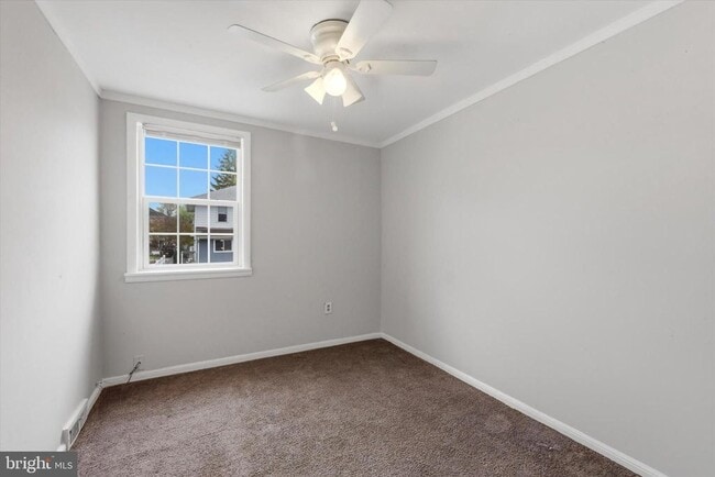 Building Photo - 151 Chadwick Ave