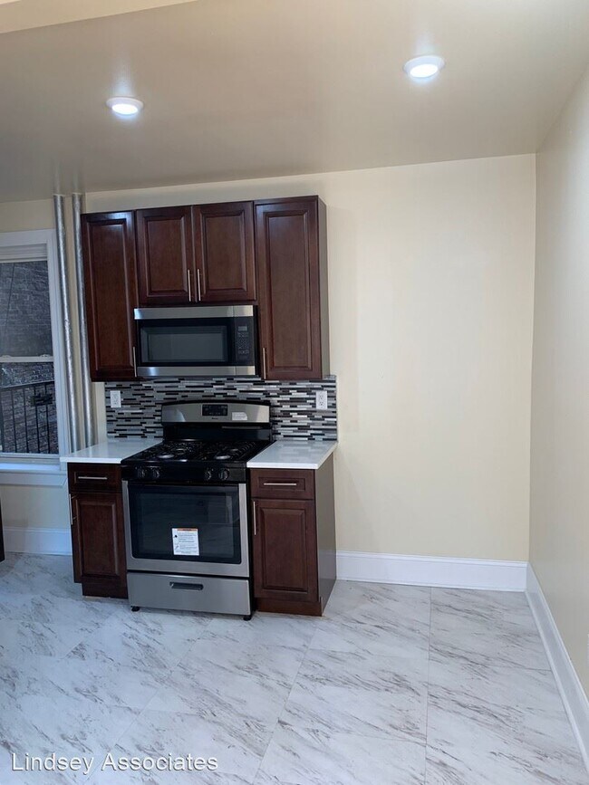 Building Photo - 106 Glenwood Ave