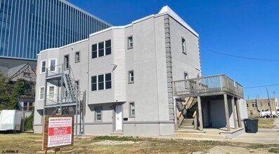 Building Photo - 222 S Rhode Island Ave