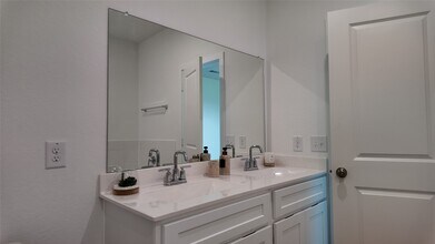 Building Photo - 15023 Rustic Moon Rd
