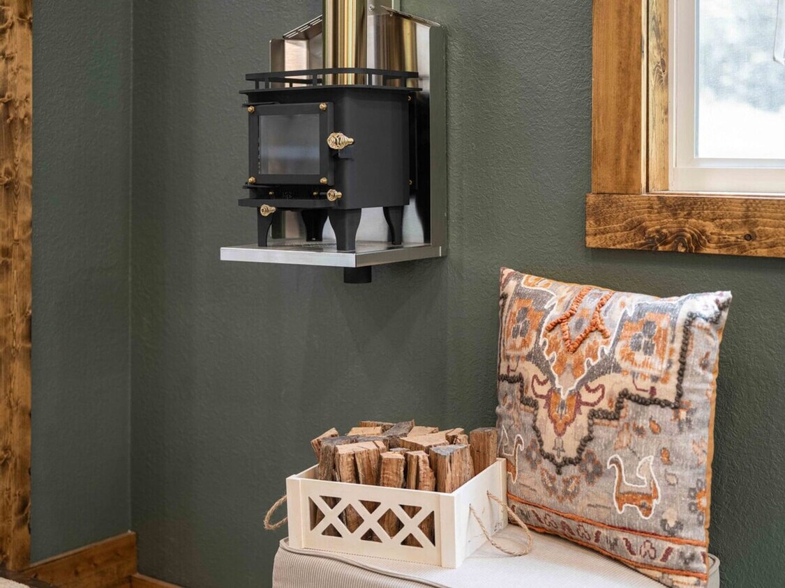 Foto principal - 461 Laughlin Ridge Rd