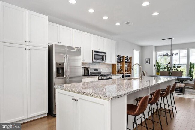 Building Photo - 9173 Balaton Lake Ln