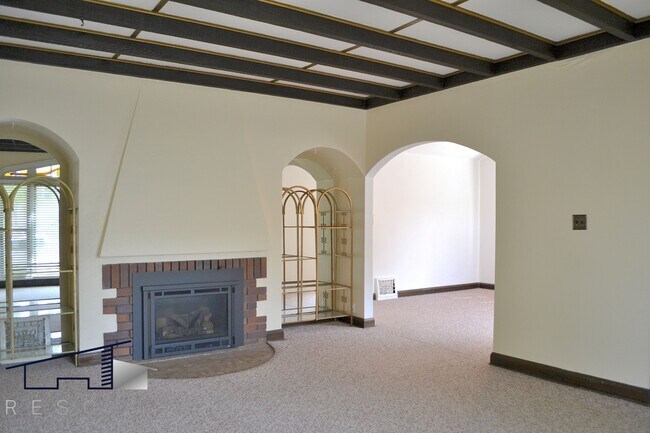 Building Photo - 1476 27th St