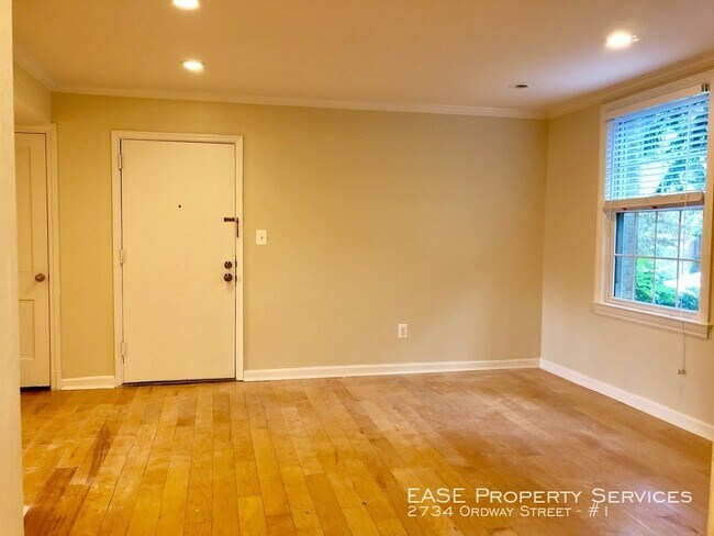 Building Photo - 2734 Ordway St NW