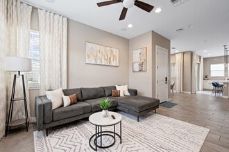 Building Photo - 1950 E Queen Creek Rd