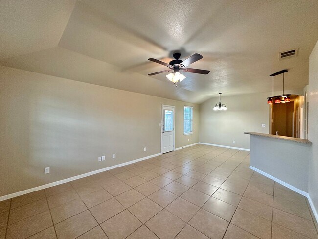Building Photo - 1306 Cavalry Ln