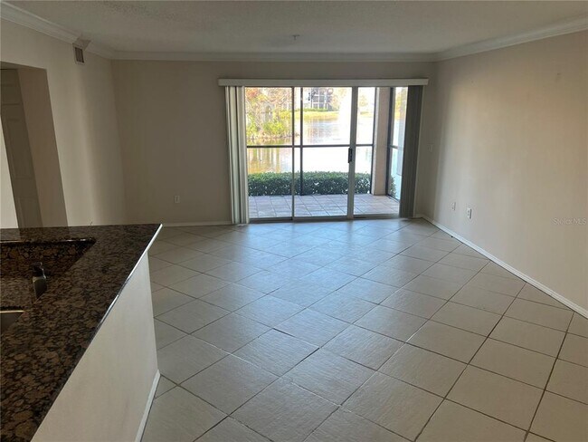 Foto del edificio - 2400 Feather Sound Dr