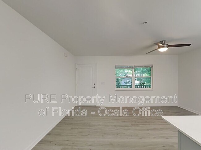 Building Photo - 318 NE 7 Terrace