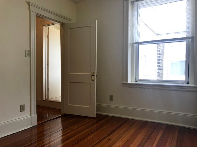 55 Queensberry St photo'
