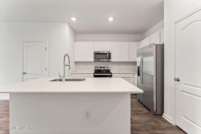 Building Photo - 5966 Ortega Hills Dr