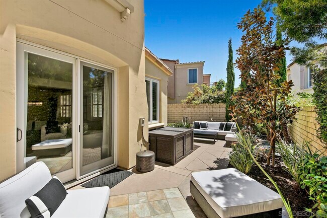 Foto del edificio - 1307 Caminito Floreo