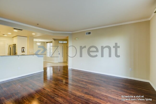 Building Photo - Unit 222
