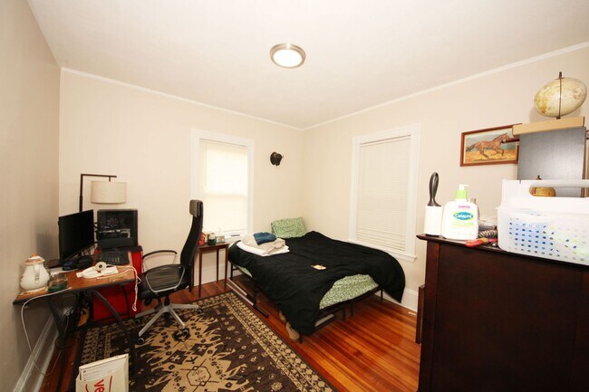 Foto del edificio - 58 Parker St