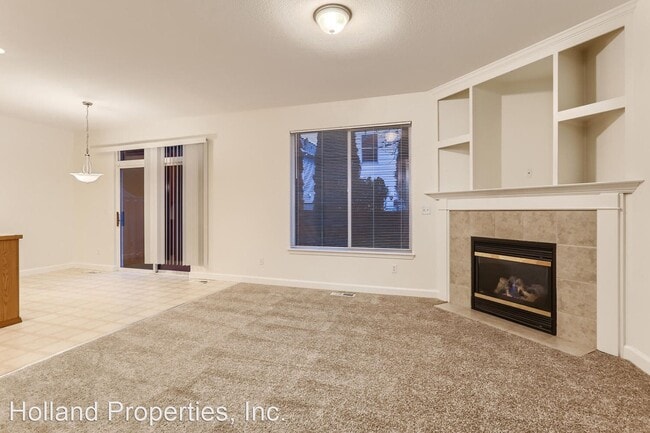 Building Photo - 3 br, 2.5 bath House - 389 NE Natalie St
