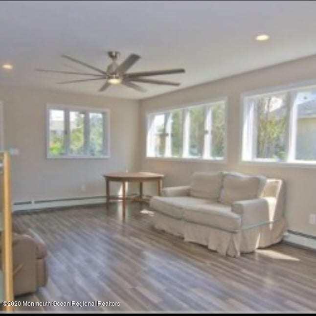 Foto del edificio - 3 Howland Ave