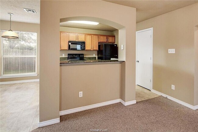 Foto del edificio - 4053 Southern Trace Dr