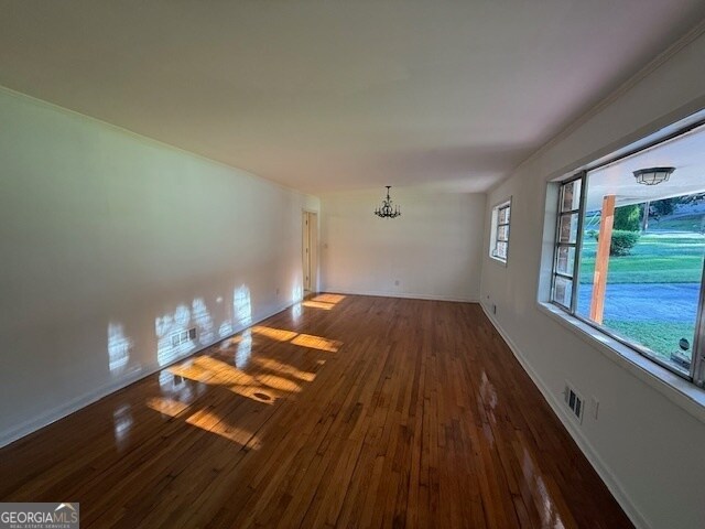 Foto del edificio - 3961 Lindsey Dr